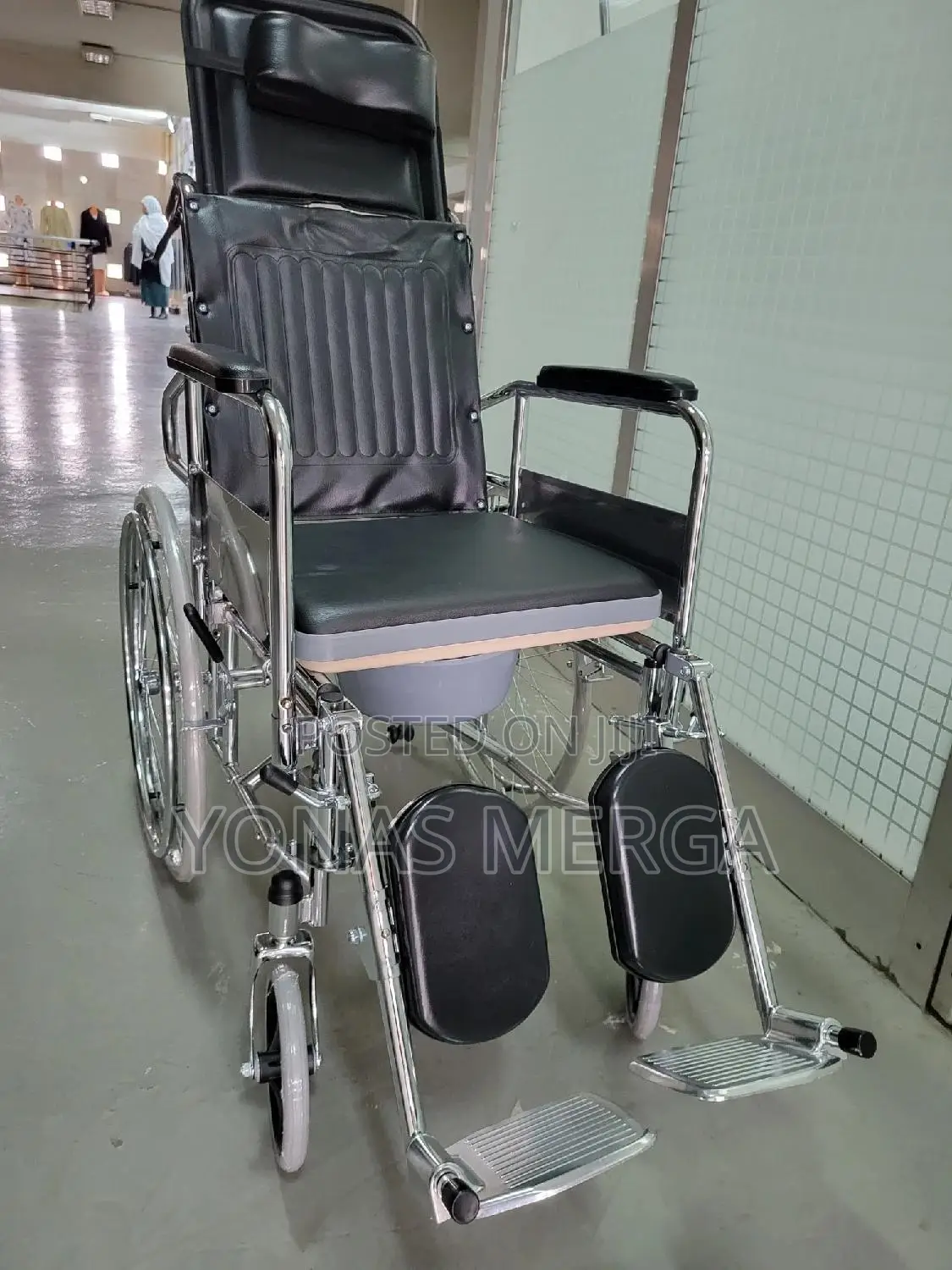 Multifunctional Wheelchair Beautiful and Rust-Resistant Look