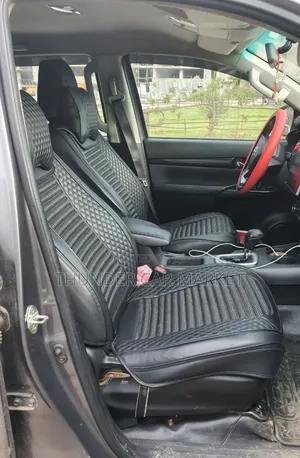 Toyota Hilux 2017 Gray