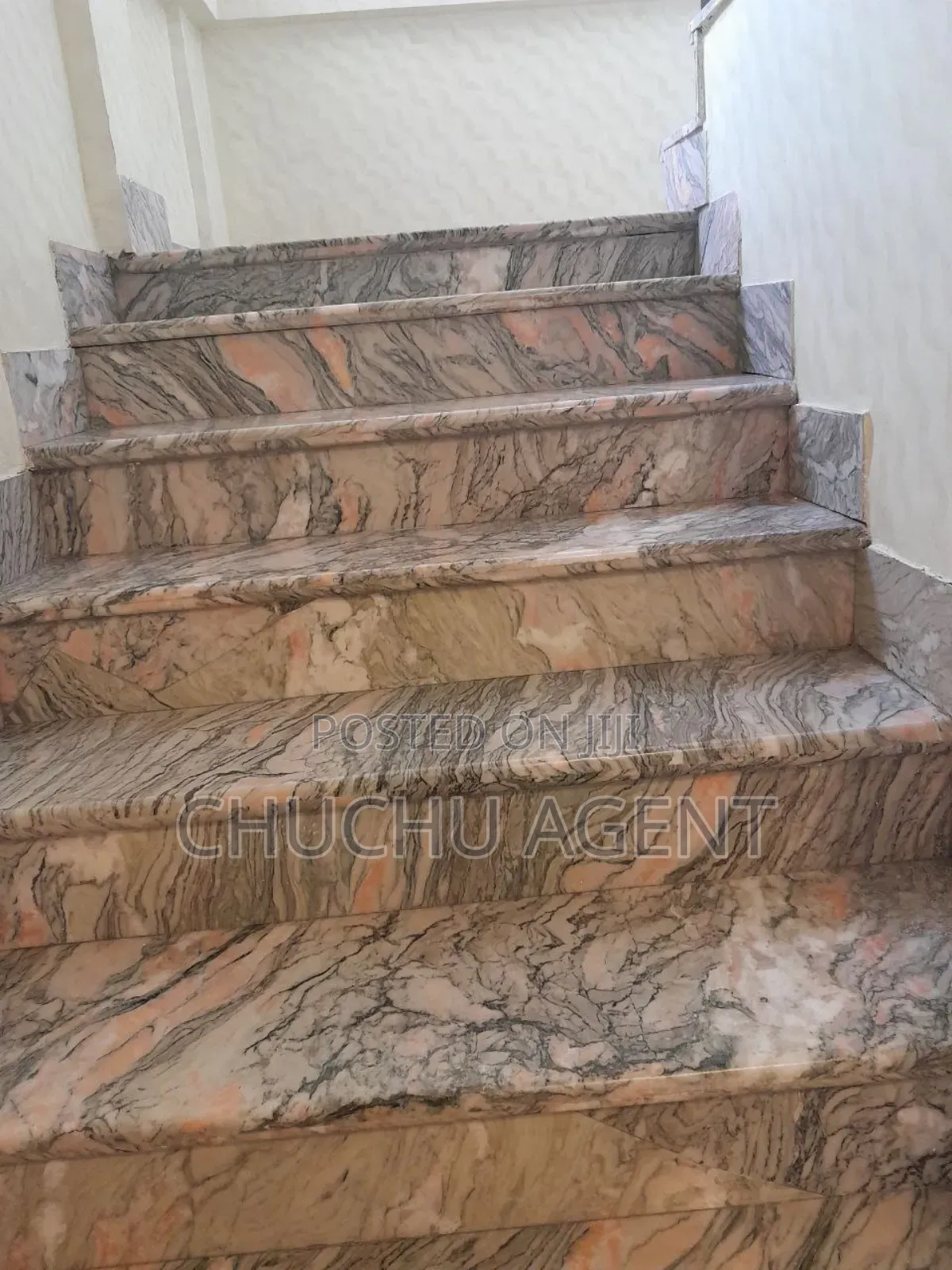 5bdrm Townhouse/Terrace in Bole for sale