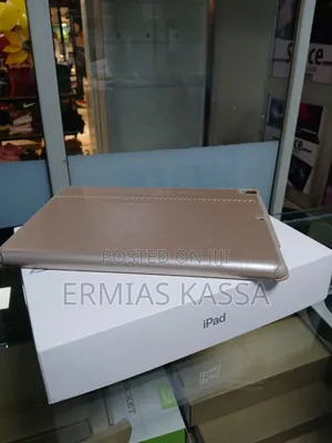 New Apple iPad 10.2 (2021) 64 GB Silver