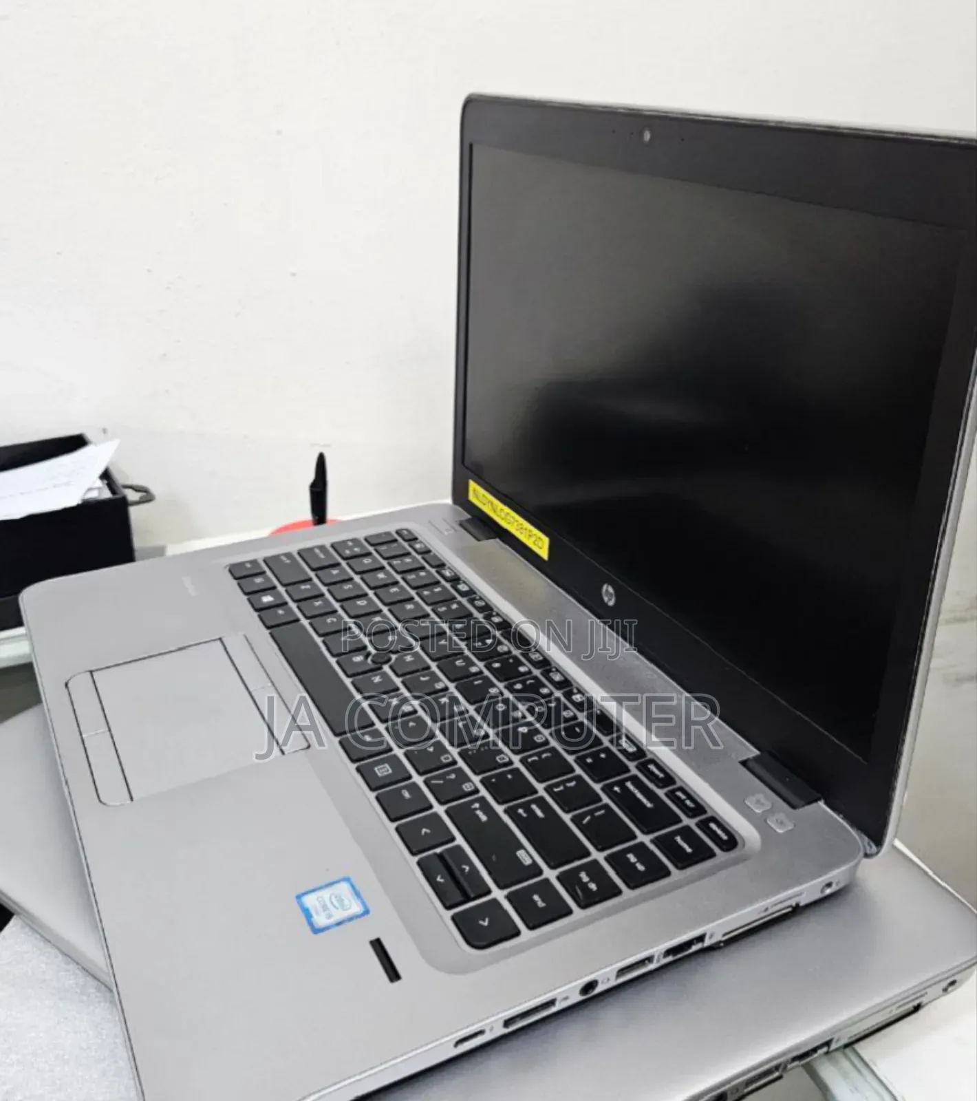 New Laptop HP EliteBook 840 G3 8GB Intel Core I5 SSHD (Hybrid) 700GB