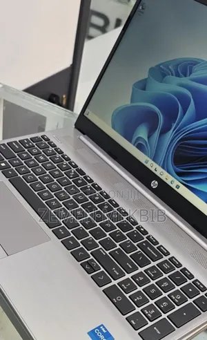 New Laptop HP Pavilion 15 8GB Intel Core I5 SSD 512GB