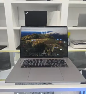 Photo - New Laptop Apple MacBook Pro 2019 16GB Intel Core i7 SSD 1T