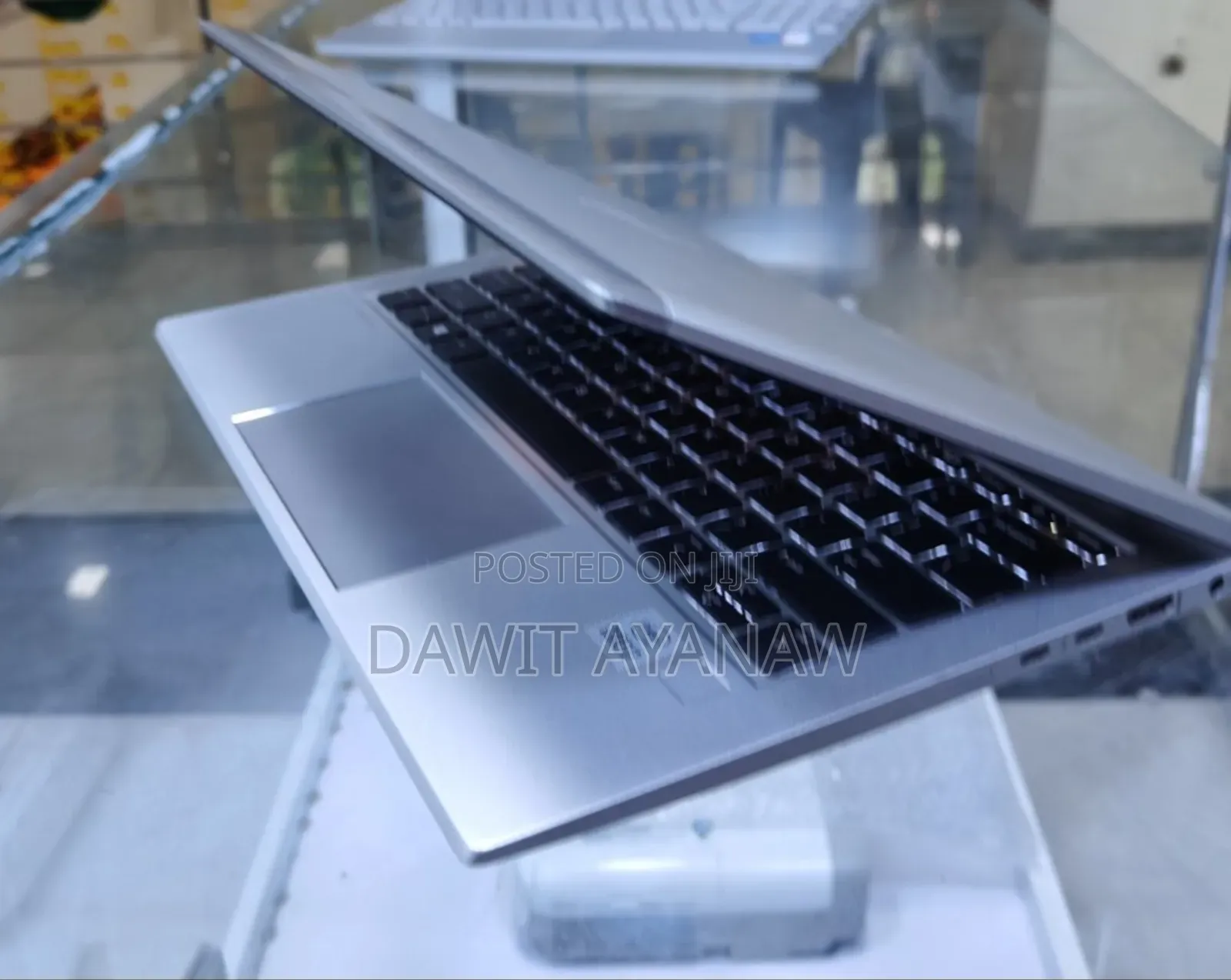 New Laptop HP EliteBook 830 16GB Intel Core I7 SSD 512GB