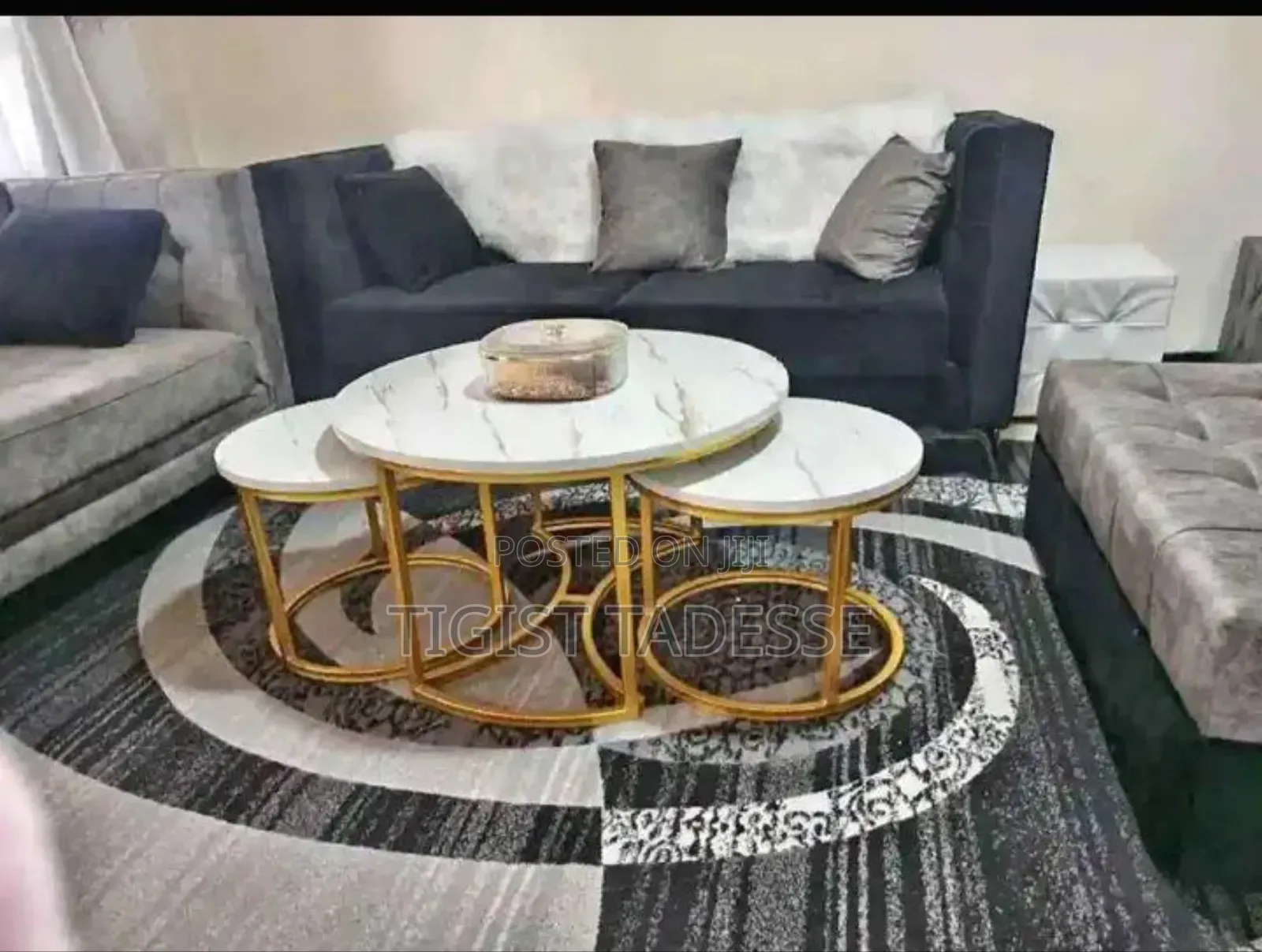 Center Table አነስተኛ ቦታ የሚይዝ