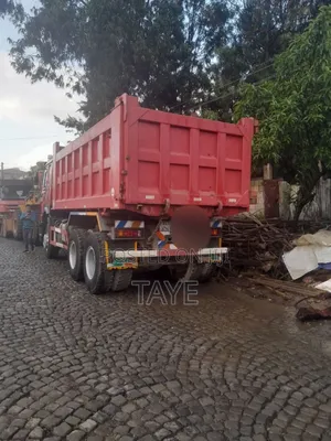 Sinotruk ሞዴል 2023 በ336 ነው ኪሎሜትር 19.000 ዋጋ