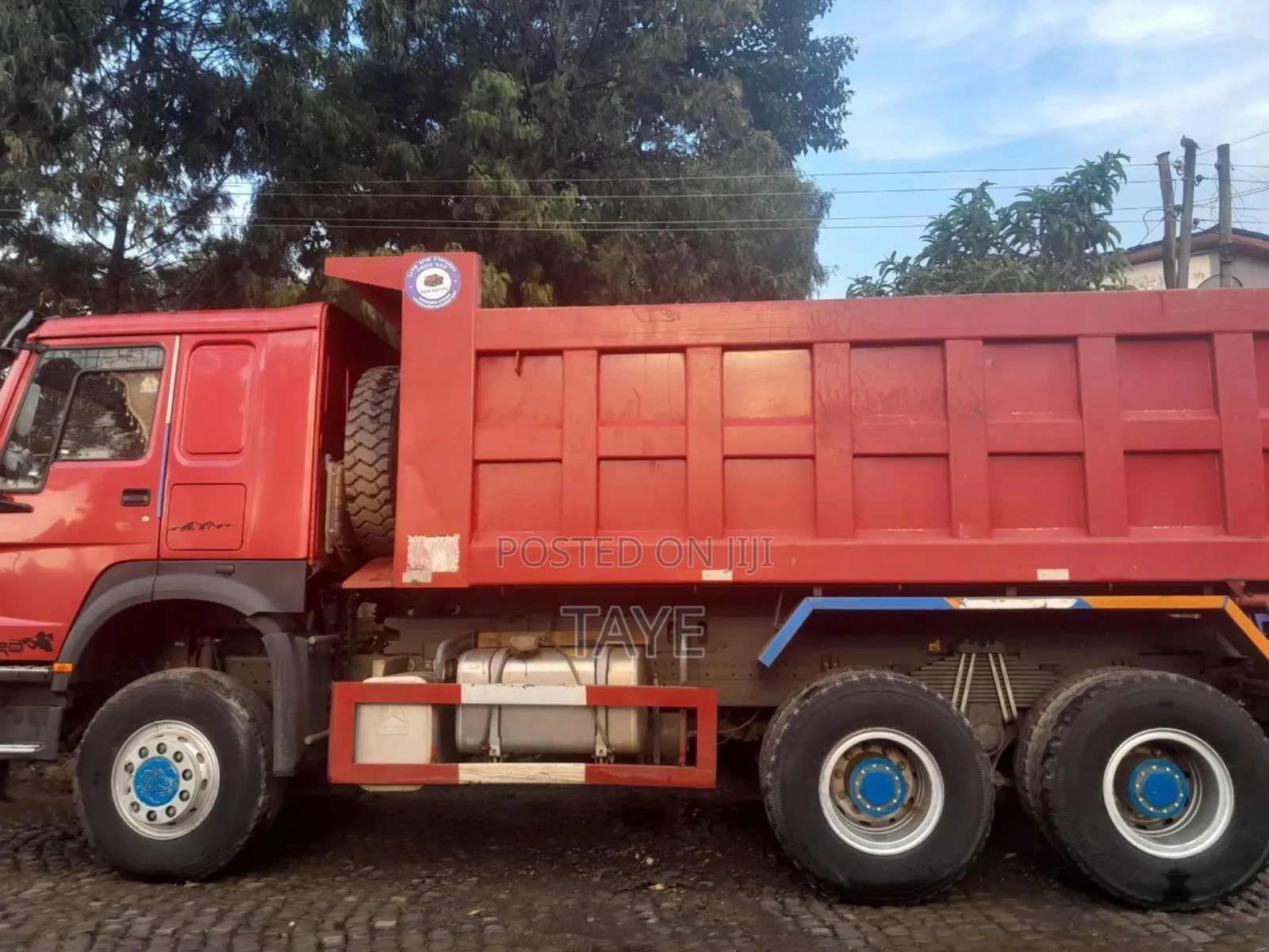 Sinotruk ሞዴል 2023 በ336 ነው ኪሎሜትር 19.000 ዋጋ