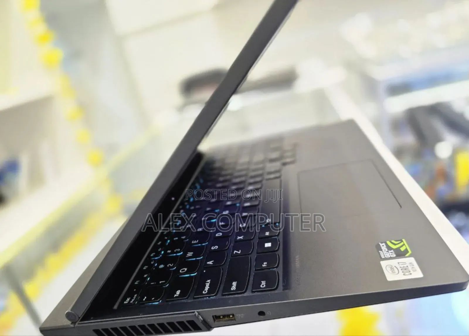 New Laptop Lenovo Y40-80 16GB Intel Core I7 SSD 512GB