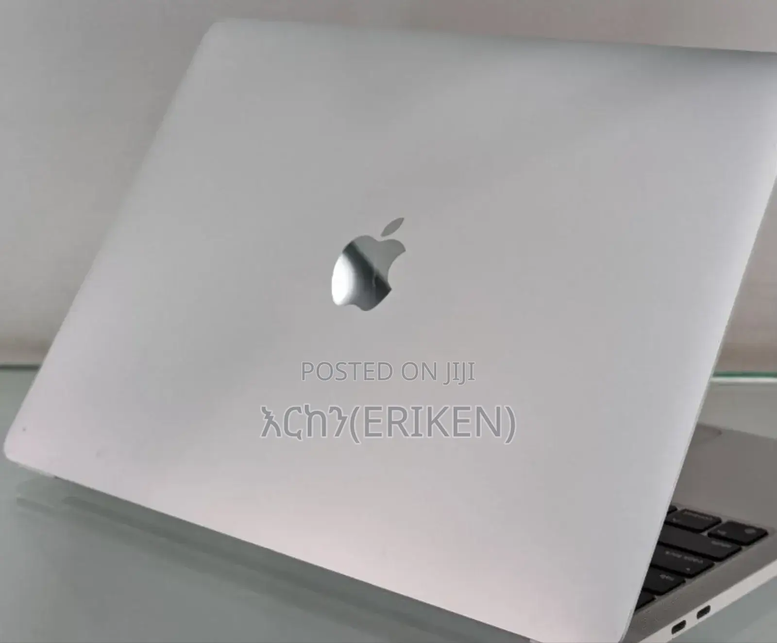 New Laptop Apple MacBook Pro 2022 M2 24GB Apple M2 SSD 2T