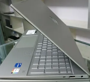 New HP Pavilion Gaming Laptop 15-Dk2xxx 8GB Intel Core I5 SSD 512GB