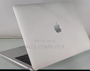 New Laptop Apple MacBook Air 2019 16GB Intel Core I5 SSD 256GB