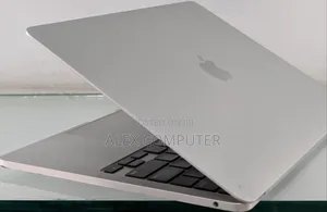 New Laptop Apple MacBook Pro 2022 M2 24GB Apple M2 SSD 2T