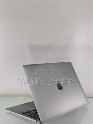 Photo - New Laptop Apple MacBook Air 2020 8GB Intel Core I3 SSD 256GB