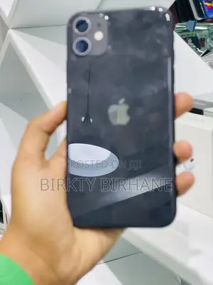 New Apple iPhone 11 128 GB Black