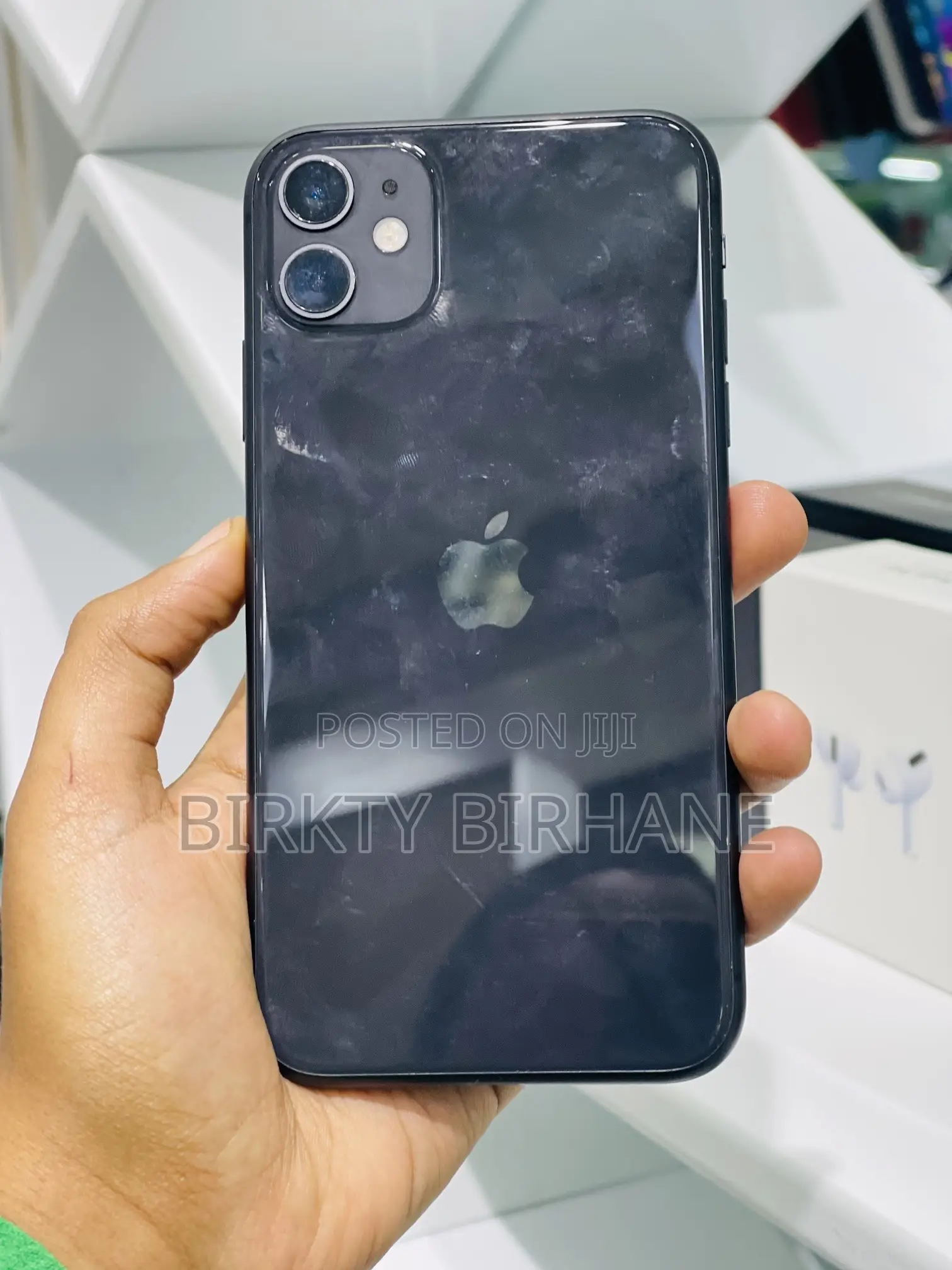 New Apple iPhone 11 128 GB Black