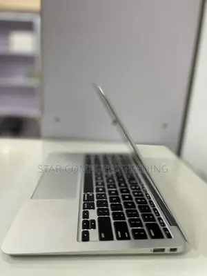 New Laptop Apple MacBook Air 2015 4GB Intel Core I5 SSD 128GB