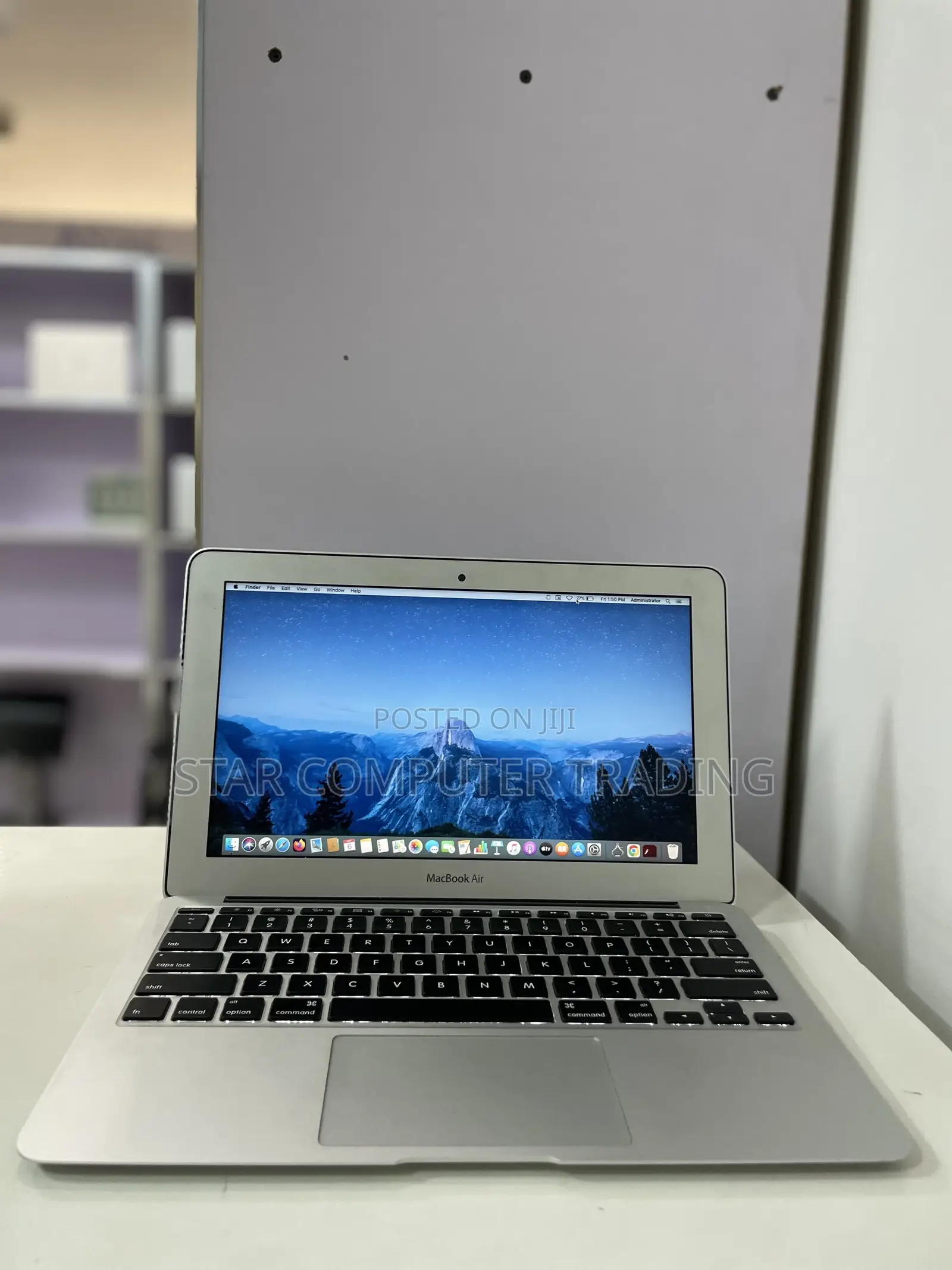 New Laptop Apple MacBook Air 2015 4GB Intel Core I5 SSD 128GB