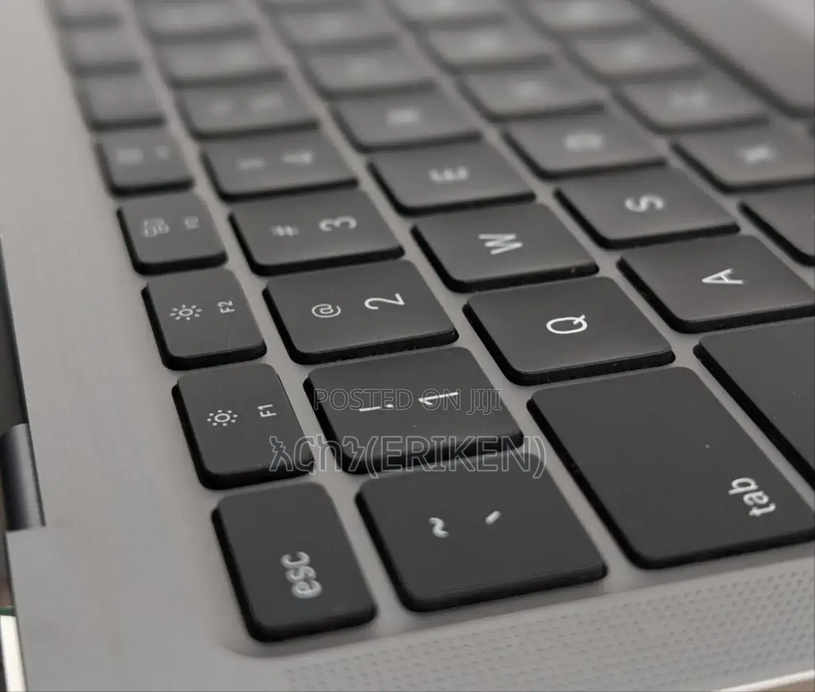 New Laptop Apple MacBook Air 2020 M1 8GB Intel Core I3 SSD 256GB