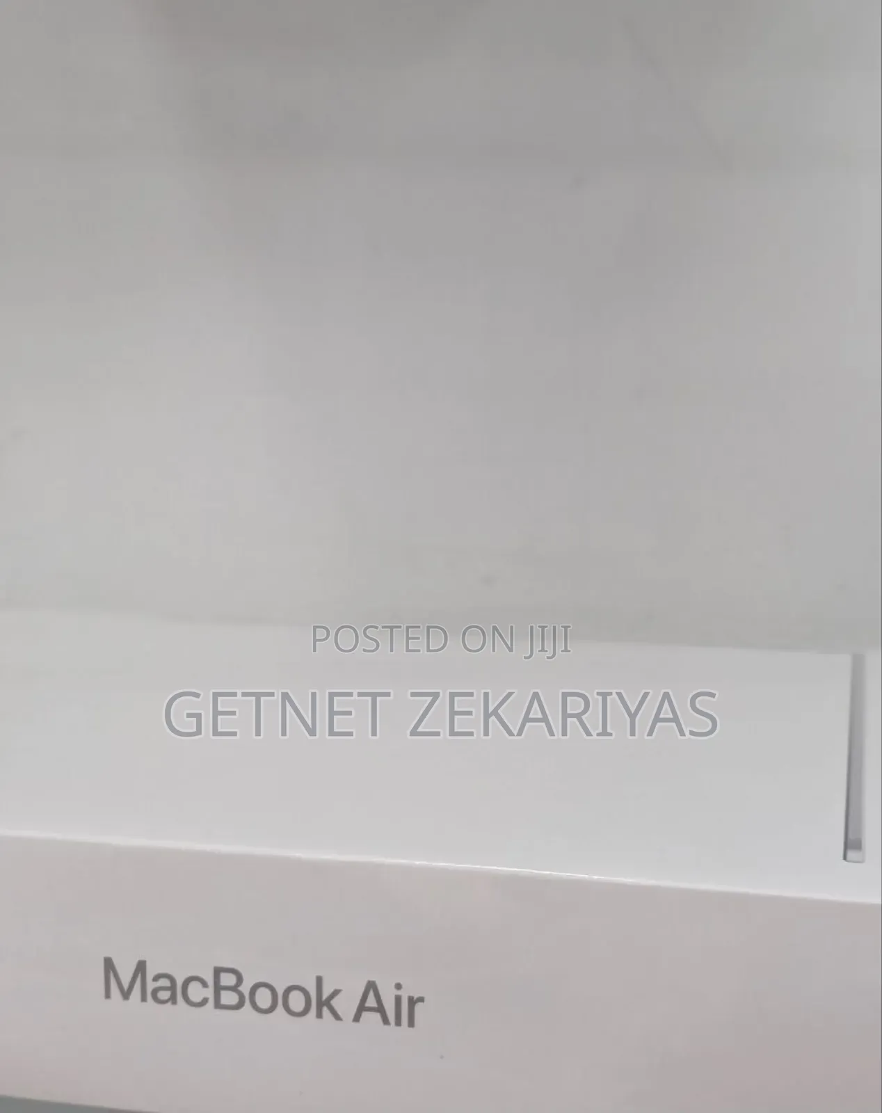 New Laptop Apple MacBook Air 2022 M2 8GB Apple M2 SSD 512GB