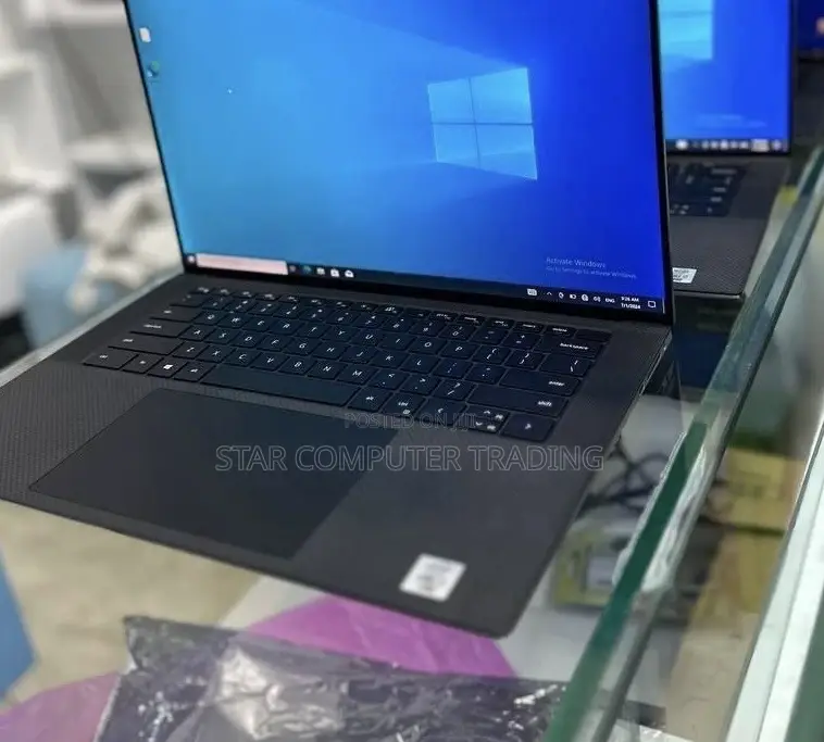 New Laptop Dell Precision 15 5520 32GB Intel Core I7 SSD 512GB