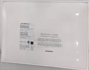 Photo - New Laptop Apple MacBook Air 2022 M2 8GB Apple M2 SSD 512GB