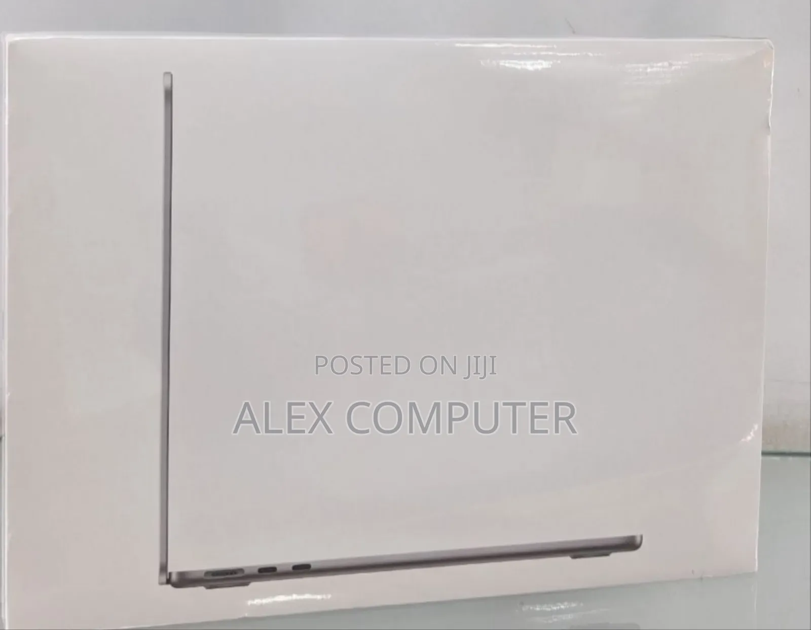 New Laptop Apple MacBook Air 2022 M2 8GB Apple M2 SSD 512GB