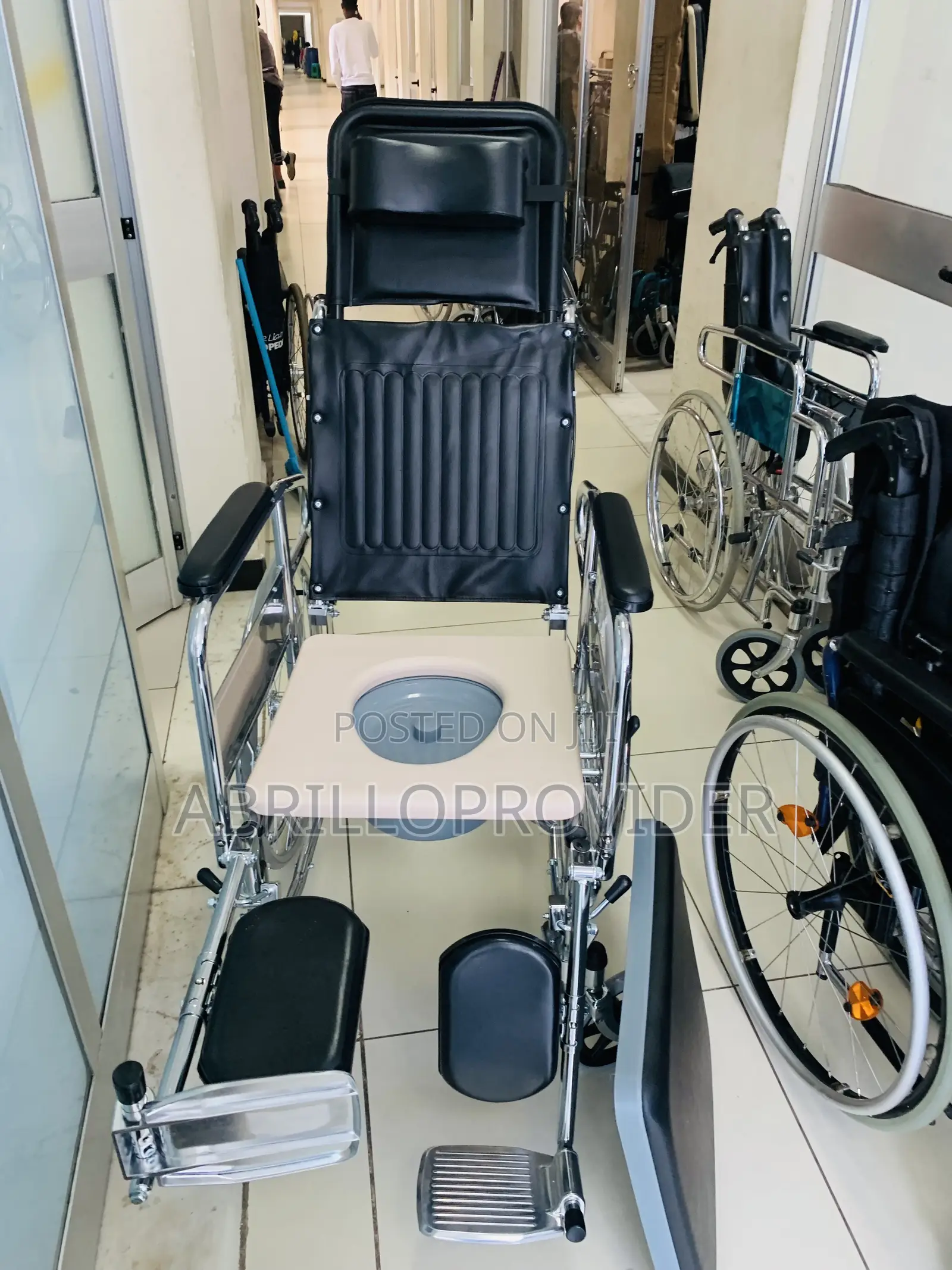 High-Back Manual Wheelchairs,Self Propelled Commode Chair