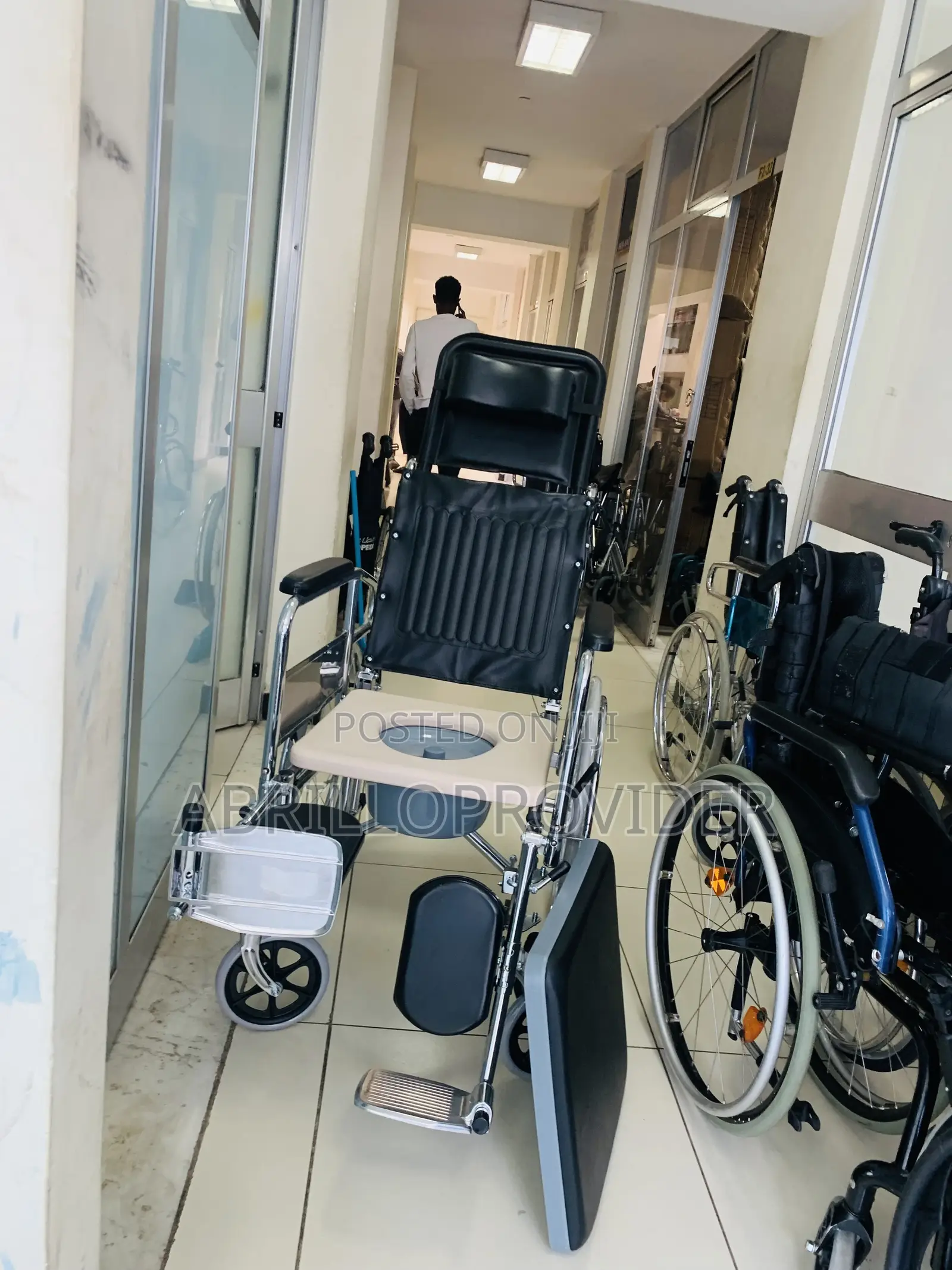 HIGH PERFORMANCE: Multi-Function Reclining Toilet Wheelchair