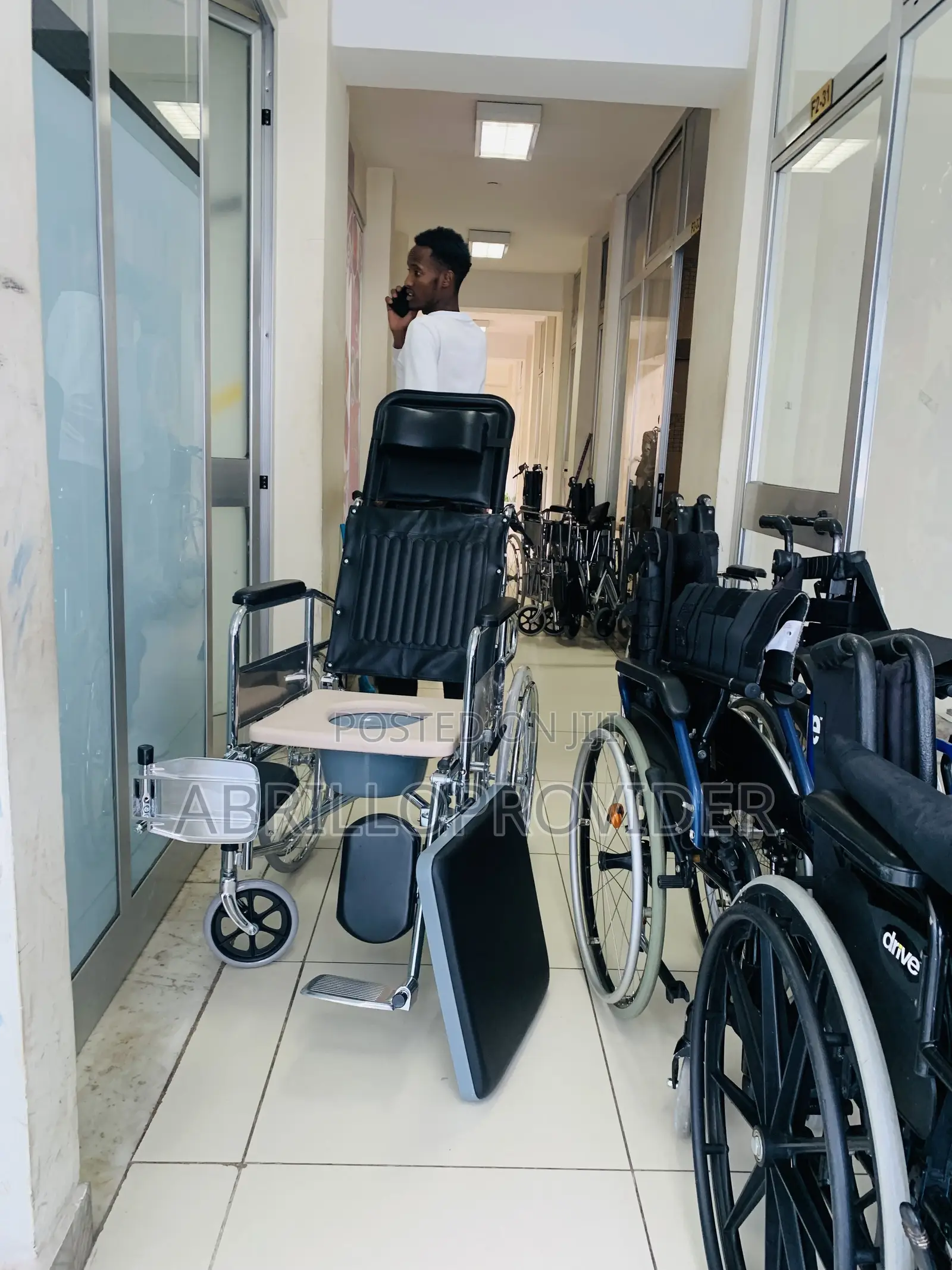 Commode : Multi-Function Reclining Toilet Wheelchair