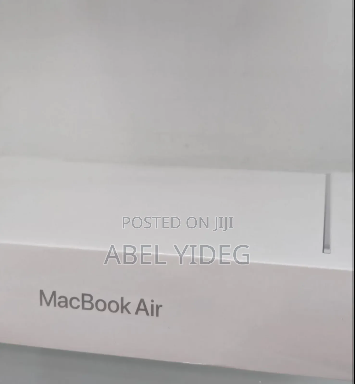 New Laptop Apple MacBook Air 2022 M2 8GB Apple M2 SSD 512GB