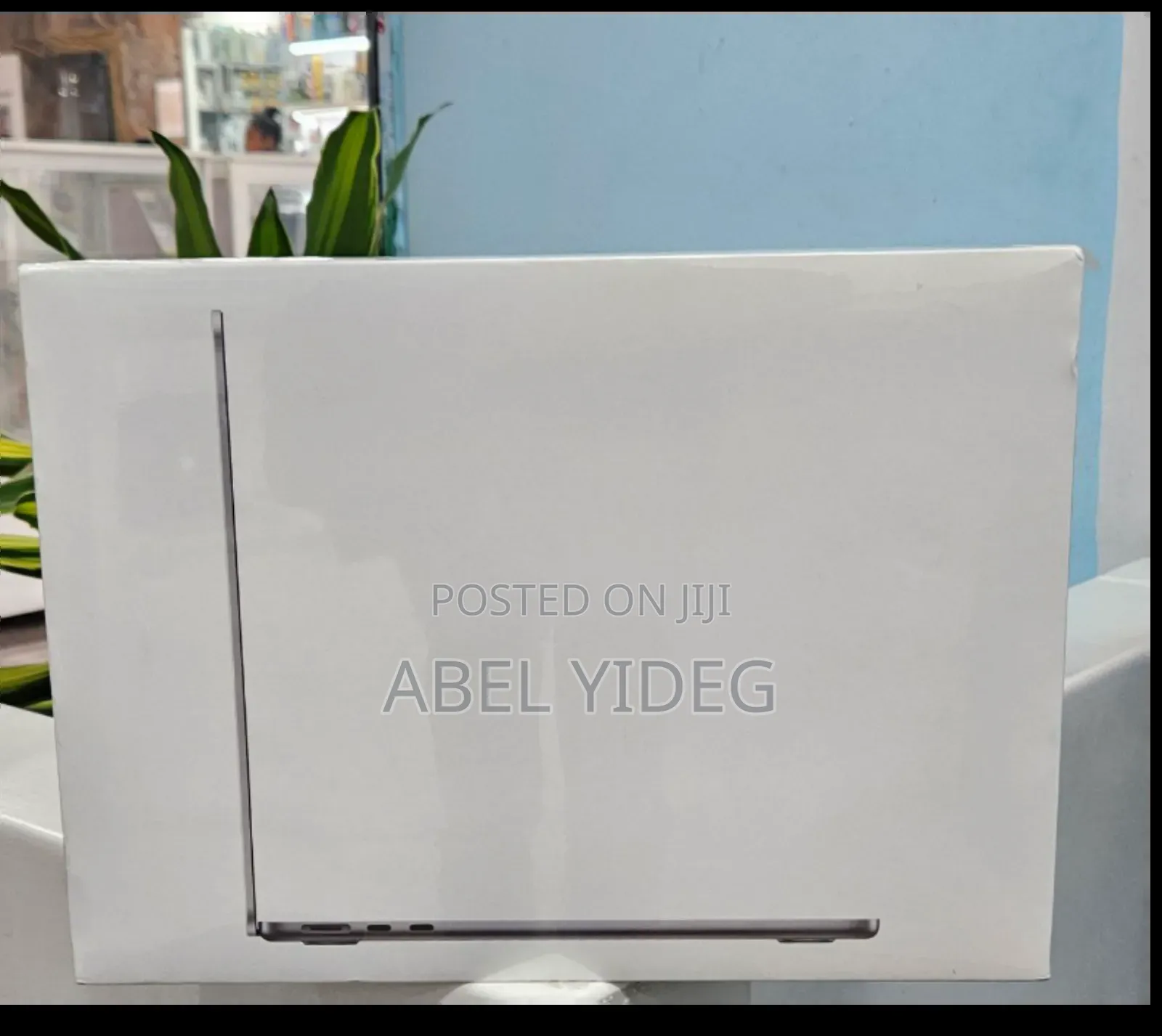 New Laptop Apple MacBook Air 2022 M2 8GB Apple M2 SSD 512GB