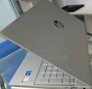 New Laptop HP Pavilion 15 8GB Intel Core I5 SSD 512GB