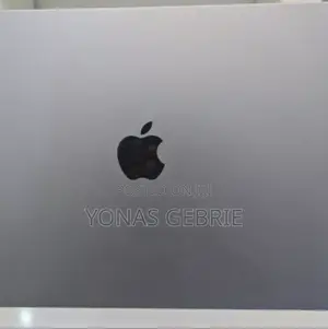 Photo - New Laptop Apple MacBook Air 2022 M2 16GB Apple M2 Ultra SSD 256GB