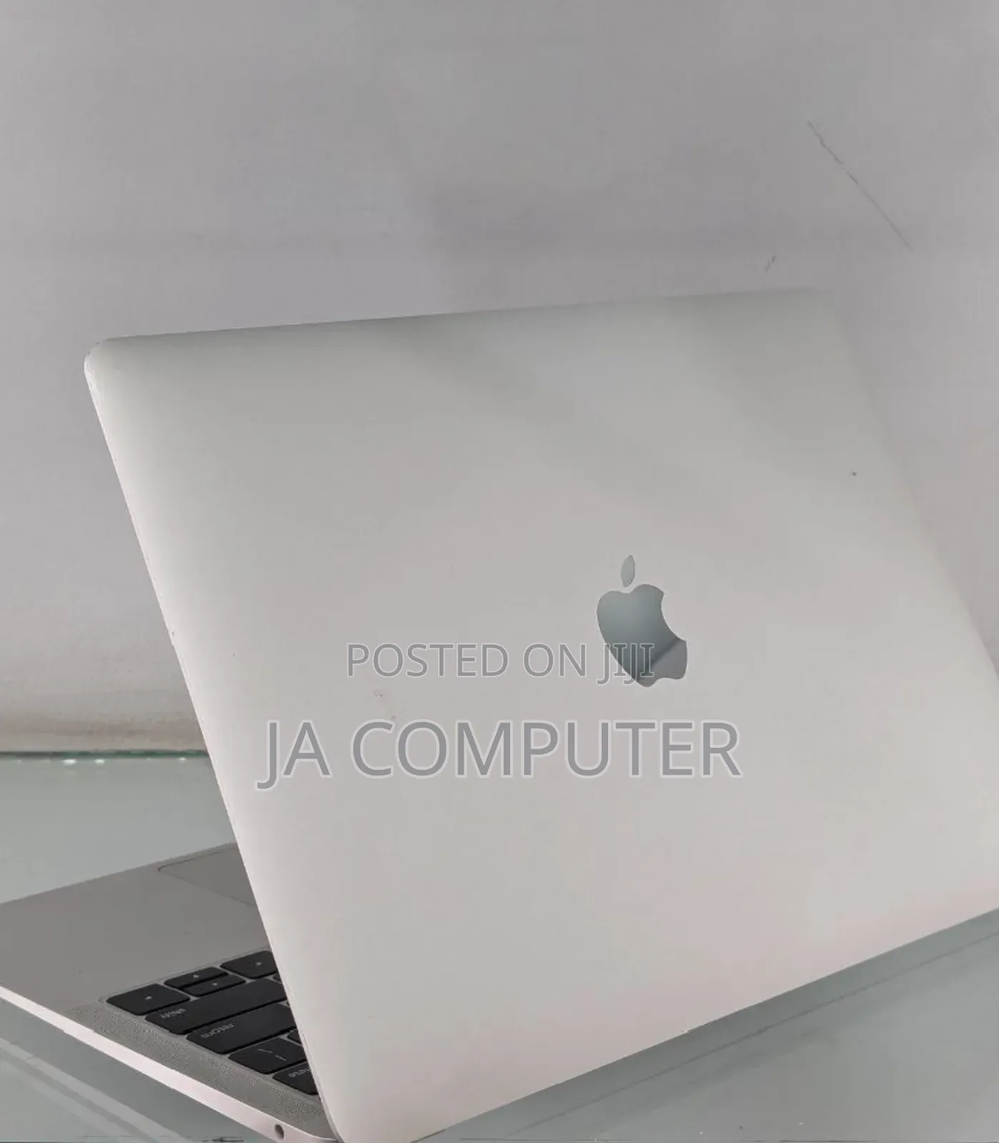 New Laptop Apple MacBook Air 2019 16GB Intel Core I5 SSD 256GB