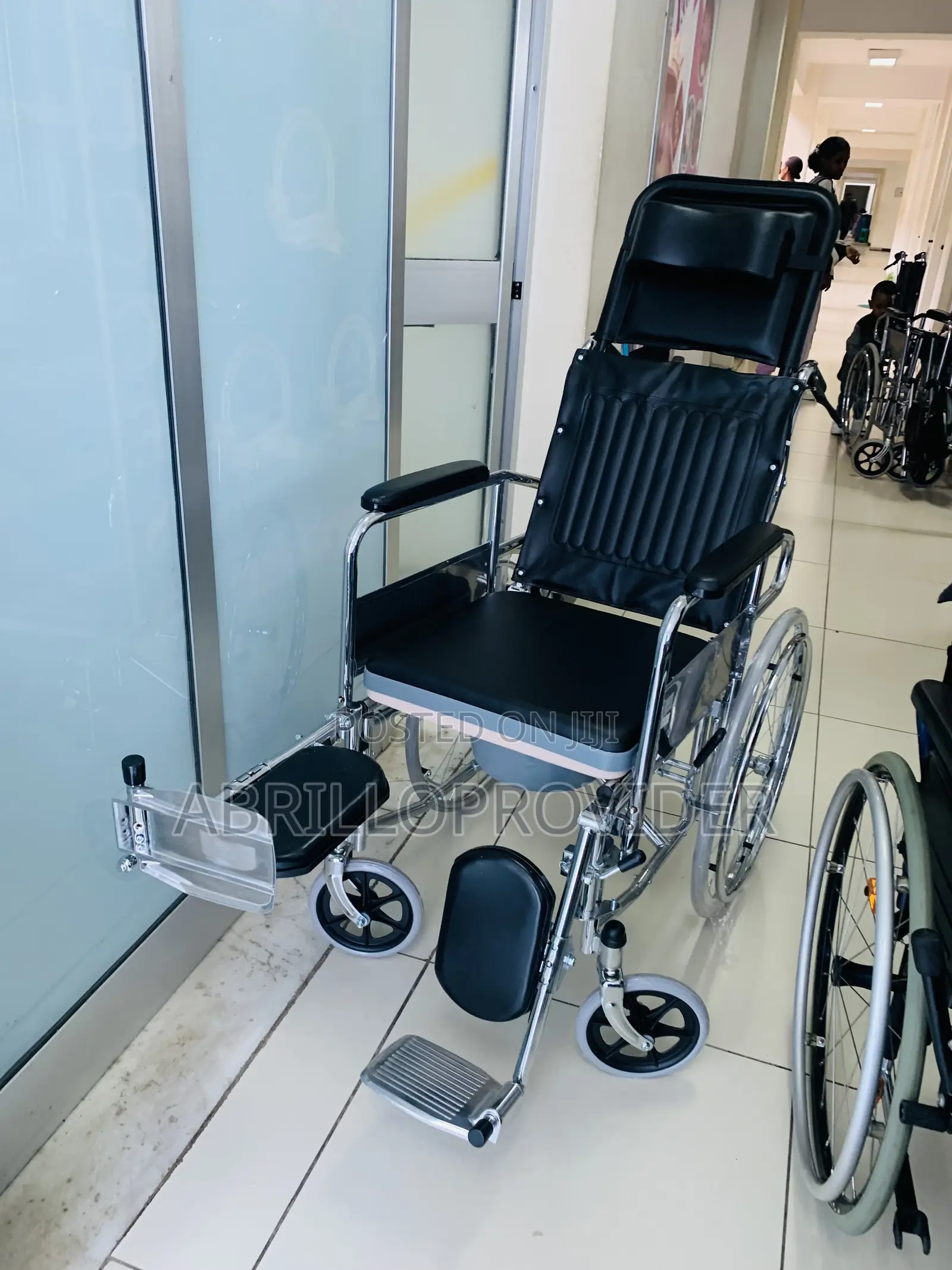 Toilet Multiple Functions Wheelchair; Commode Wheelchair