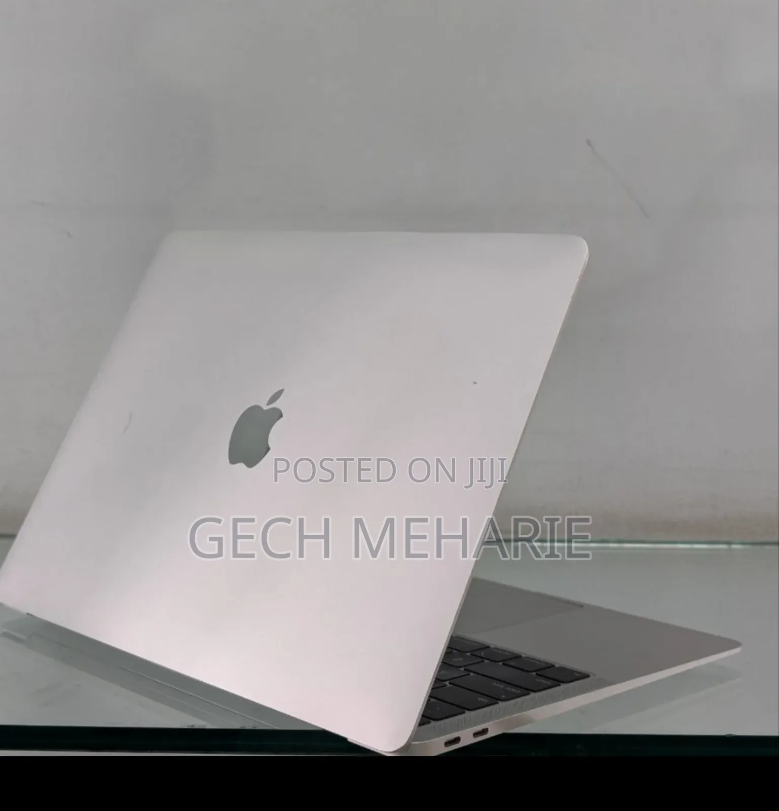New Laptop Apple MacBook 2019 8GB Intel Core I5 SSD 512GB