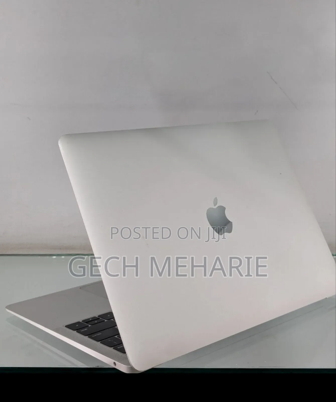 New Laptop Apple MacBook 2019 8GB Intel Core I5 SSD 512GB