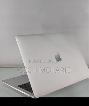 New Laptop Apple MacBook 2019 8GB Intel Core I5 SSD 512GB