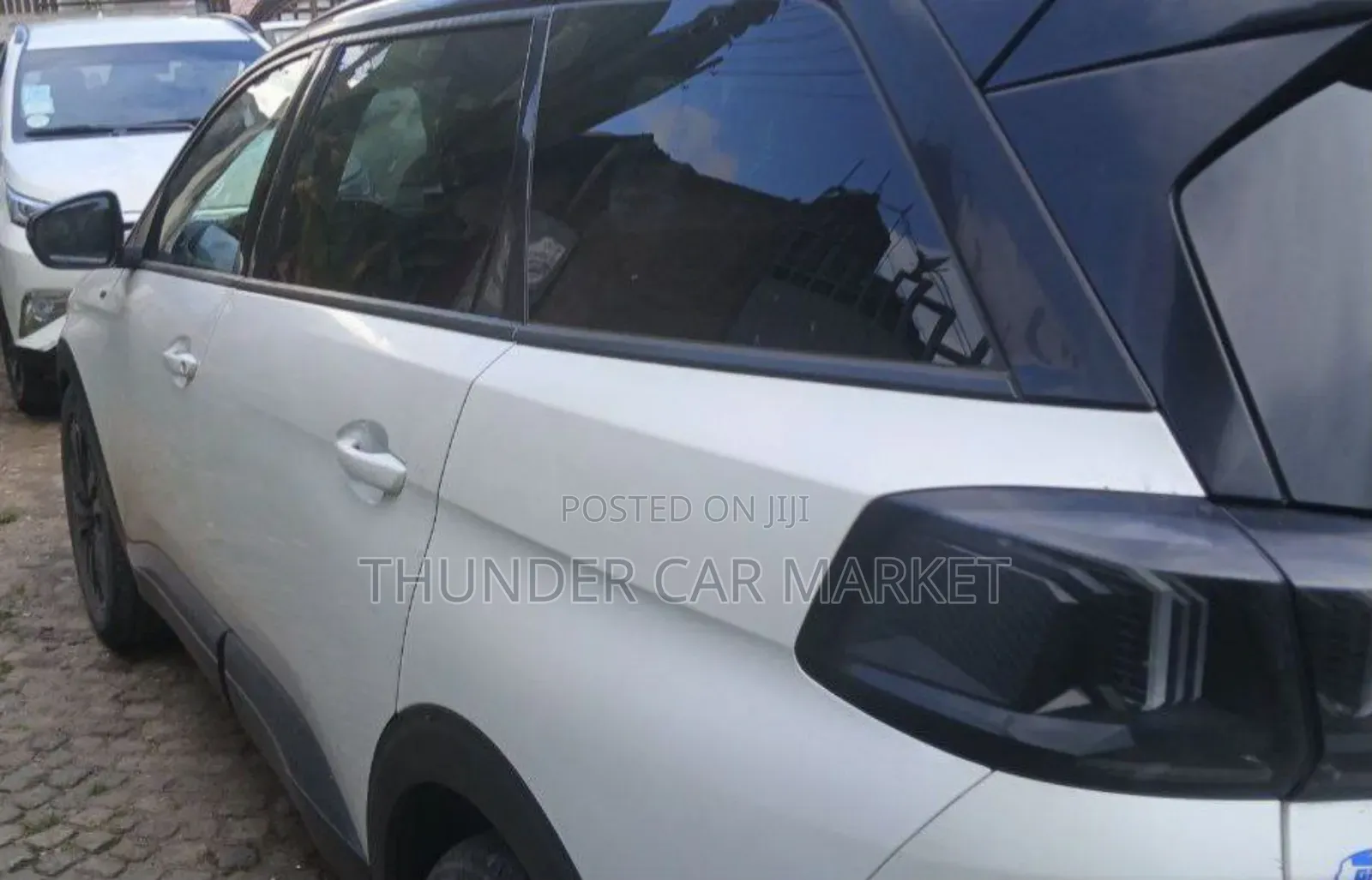 Peugeot 5008 2021 White