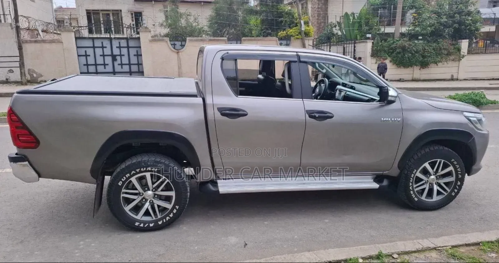 Toyota Hilux 2018 Gray