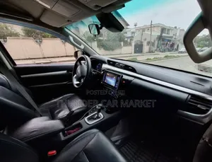 Toyota Hilux 2018 Gray