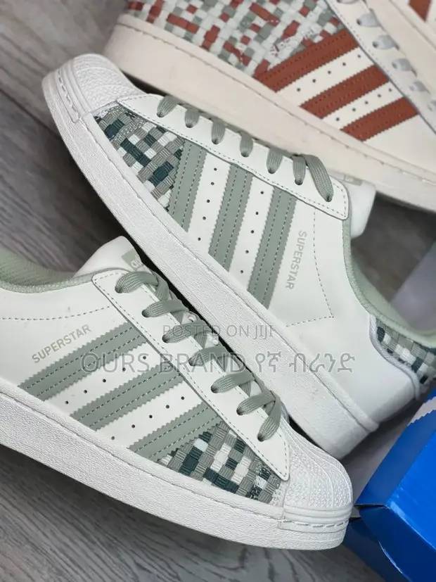 adidas gazelle silver green womens adidas Samba Indoor Shoes, Black/White/Red / 7
