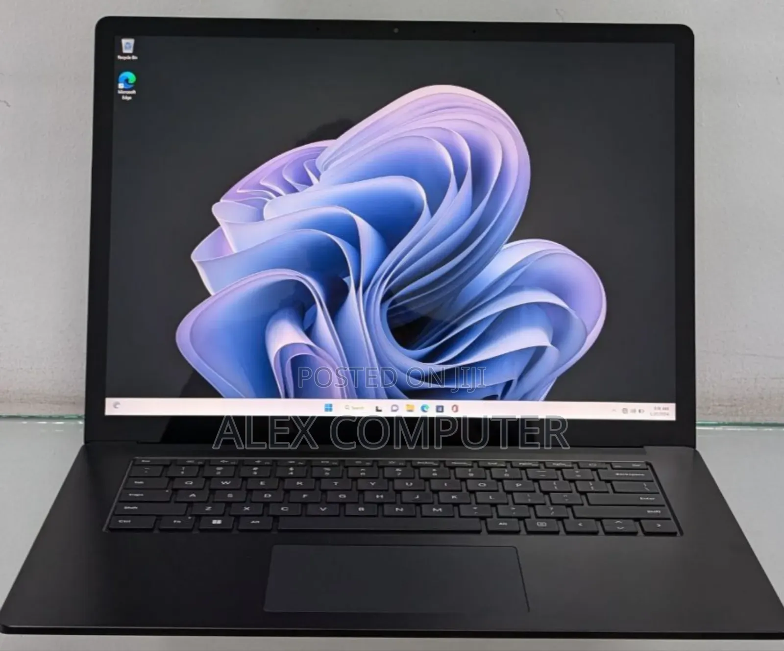 New Laptop Microsoft Surface Laptop 5 16GB Intel Core I7 SSD 256GB