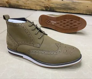 Clarks Boots Premium Quality