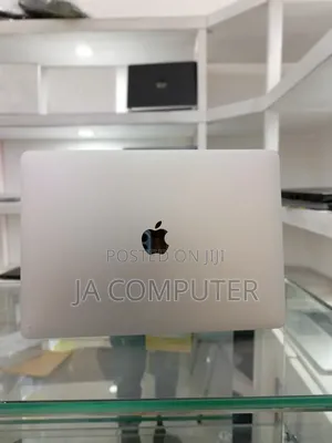 New Laptop Apple MacBook Pro 2023 M2 24GB Apple M2 SSD 2T