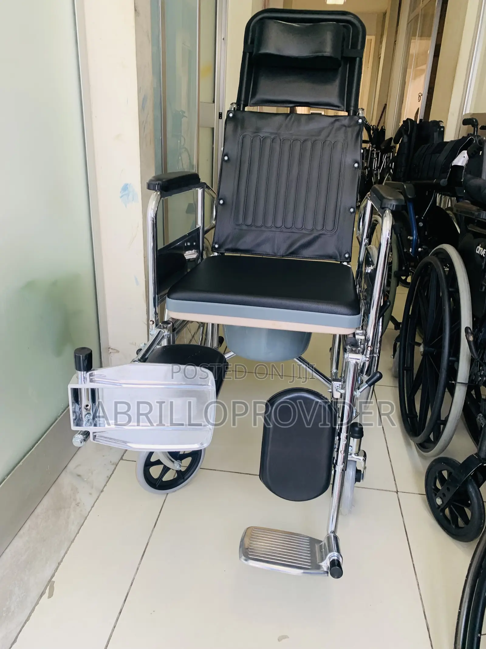 New Elivated Leg Wheelchair Hospital Made Wheelchair