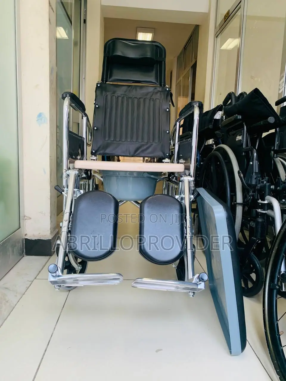 Transport Wheelchair Reclining Wheelchair Multi-Functional W