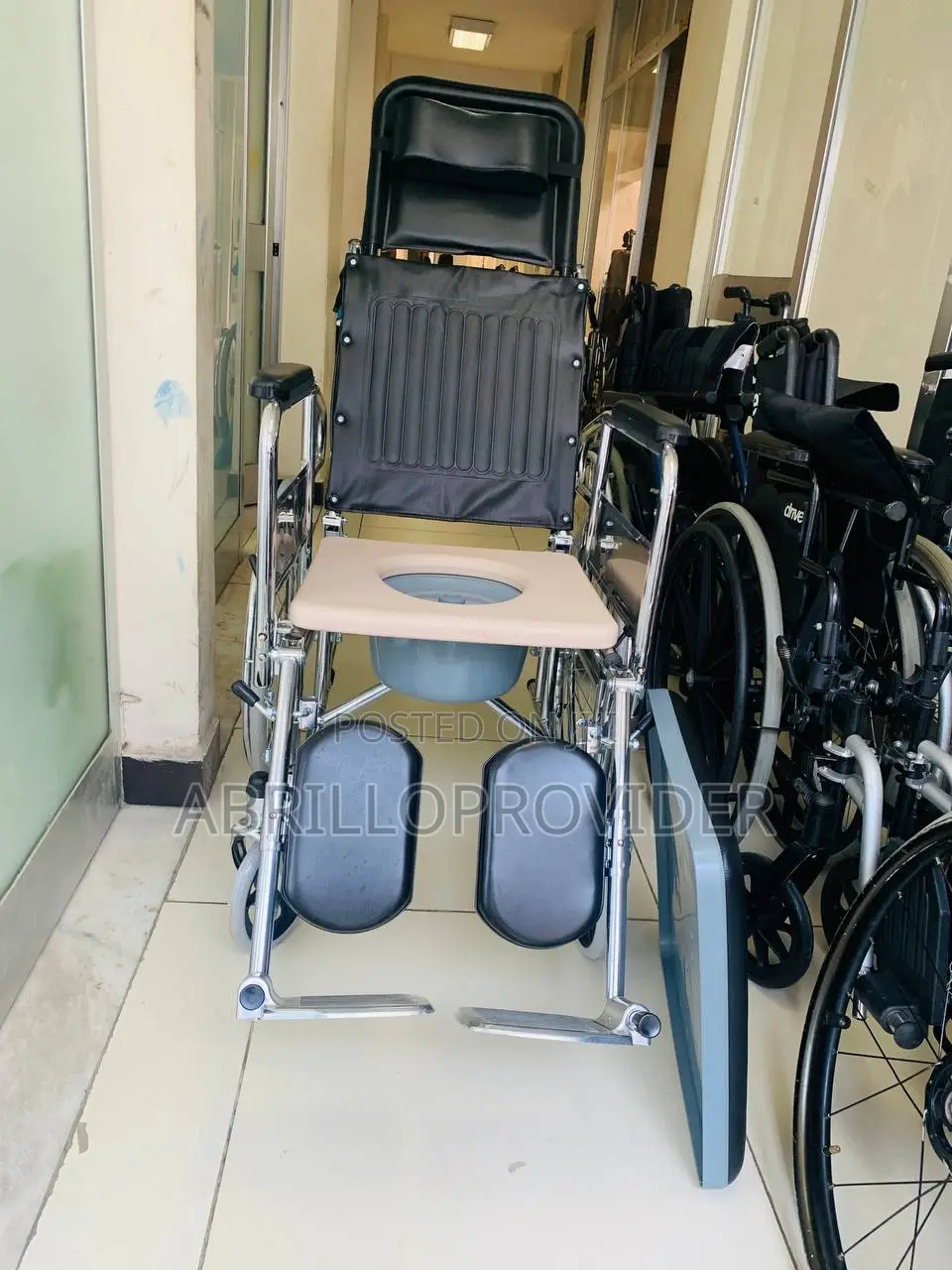 Reclining Wheelchairs Portable and Folding 18" W Seat