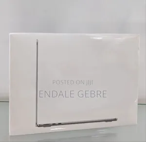 Photo - New Laptop Apple MacBook Air 2022 M2 16GB Apple M2 Ultra SSD 512GB