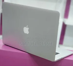 New Laptop Apple MacBook Pro 2015 16GB Intel Core I7 SSD 512GB